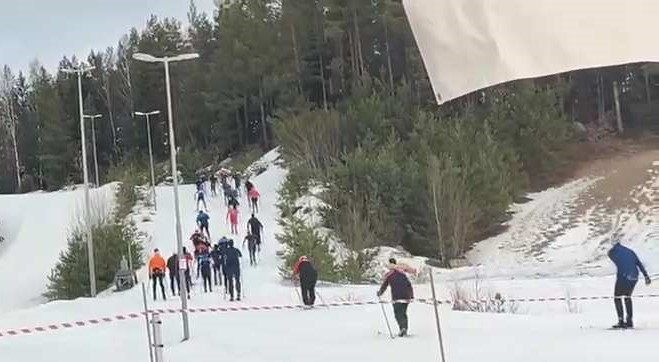 Klackberg i solsken